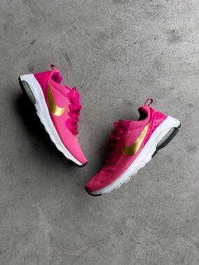 Nike Air Max Motion Running 917654 600 Pink Gold